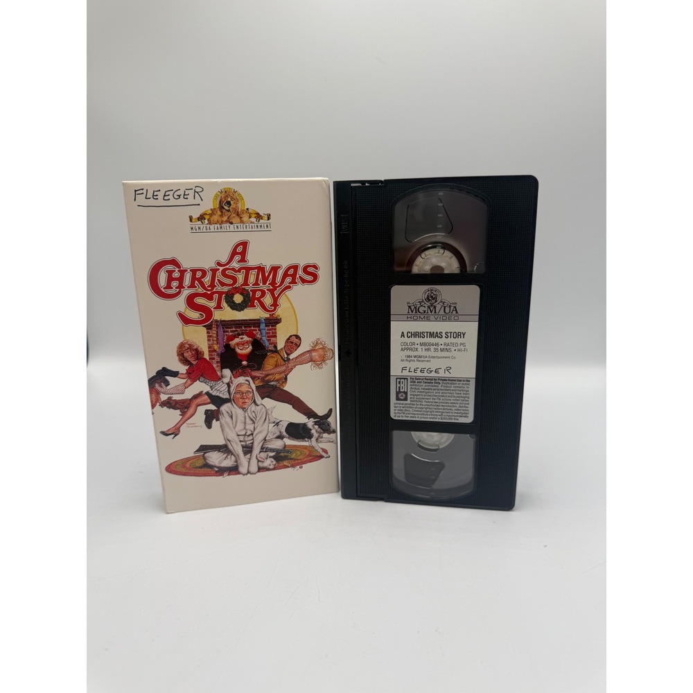A Christmas Story VHS MGM/UA Home Video Vintage 1983 Holiday Comedy Movie Tape
